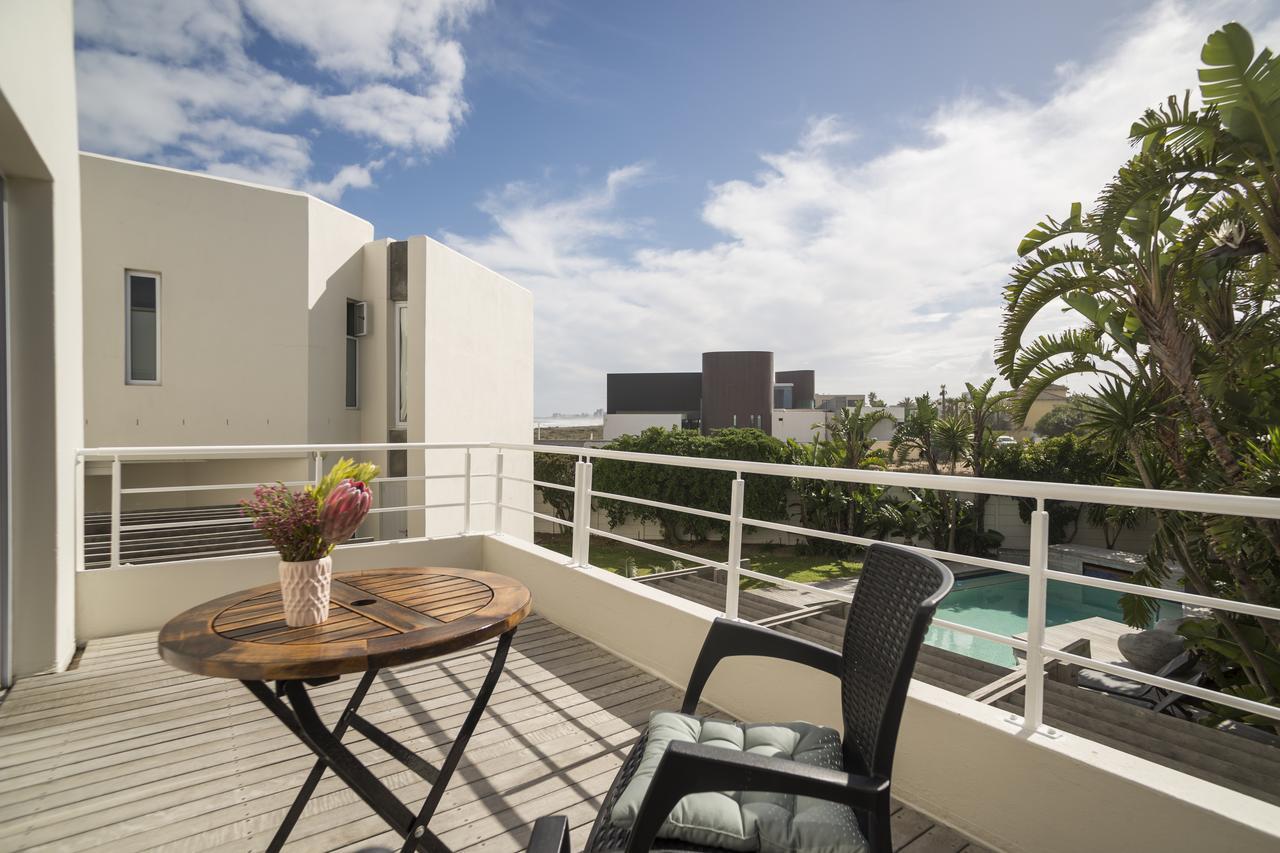 Ocean12 Guesthouse Sunset Beach Ciudad del Cabo Exterior foto